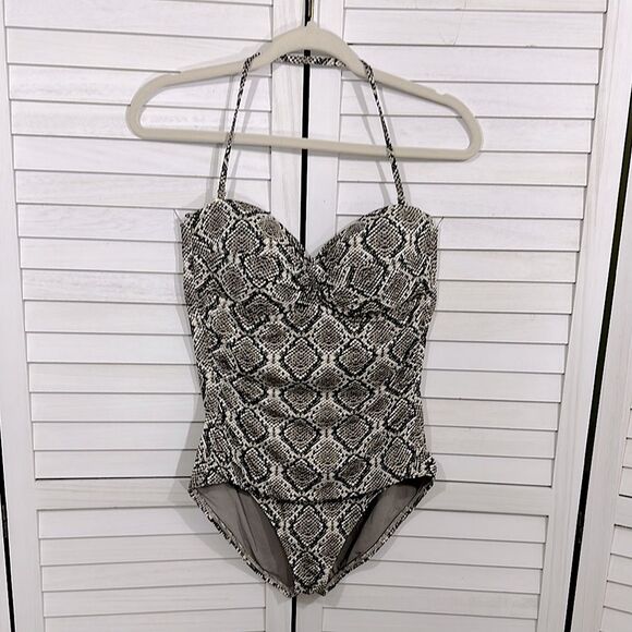 Tommy Bahama Swimsuit Size 8 Python Front Twist - Picture 4 of 16